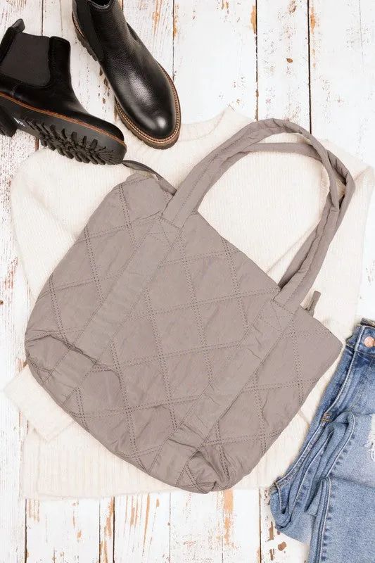 Aili's Corner Quilted Tote